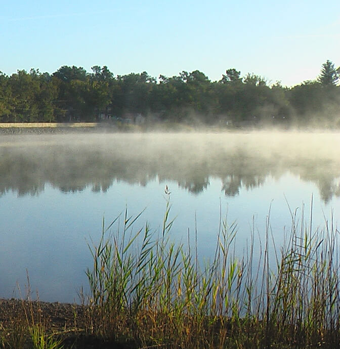 Camping du Lac au bord du Lac de la Jemaye