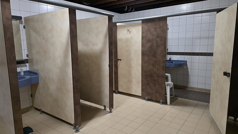 Les sanitaires du camping du Lac, camping dans le Périgord